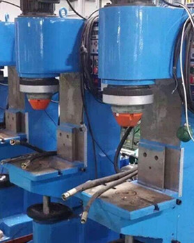 如何預(yù)防鉚接機(jī)出現(xiàn)故障？