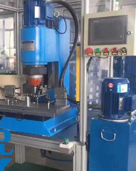 鉚接機(jī)使用期間的小問題，教你一招搞定！