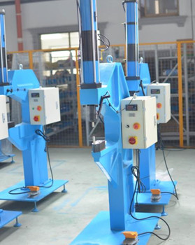 鉚接機定制時需要注意哪些？這幾個方面需留意！