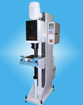 什么類(lèi)型的鉚接機(jī)適合高強(qiáng)度鉚釘？